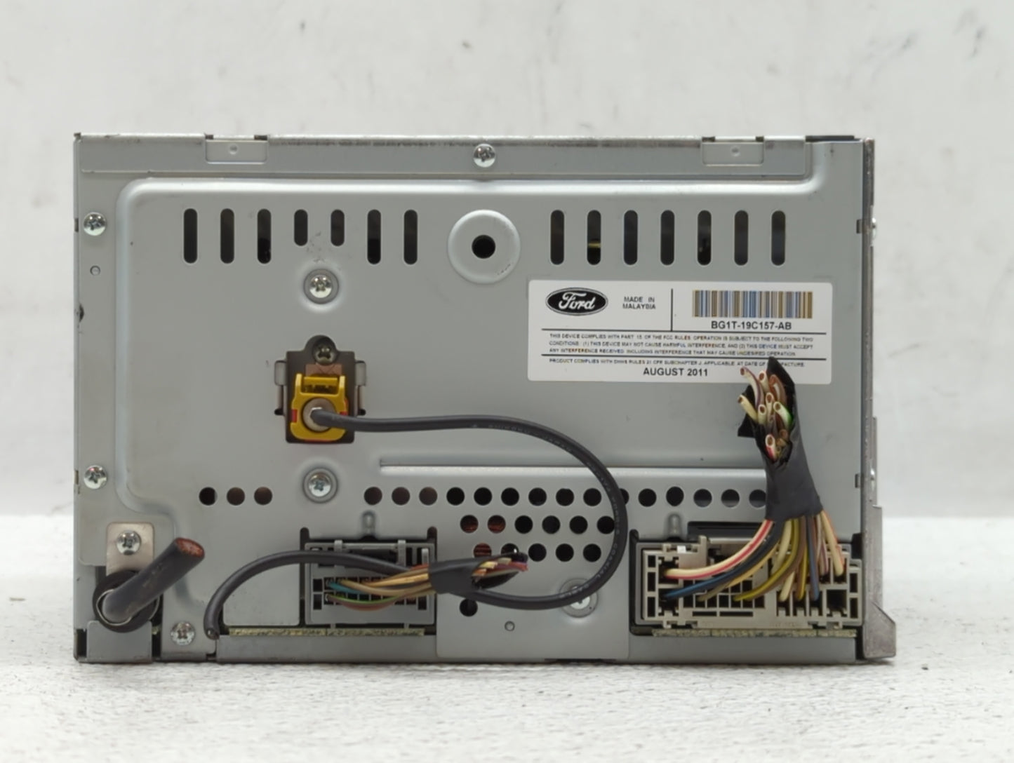 2011-2012 Ford Taurus Am Fm Cd Player Radio Receiver - Oemusedautoparts1.com