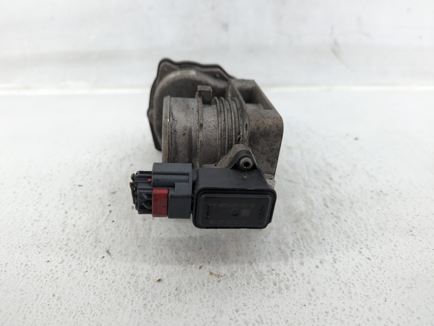 2010-2019 Ford Taurus Throttle Body P/N:AA5E-BA Fits Fits 2010 2011 2012 2013 2014 2015 2016 2017 2018 2019 OEM Used Auto Pa