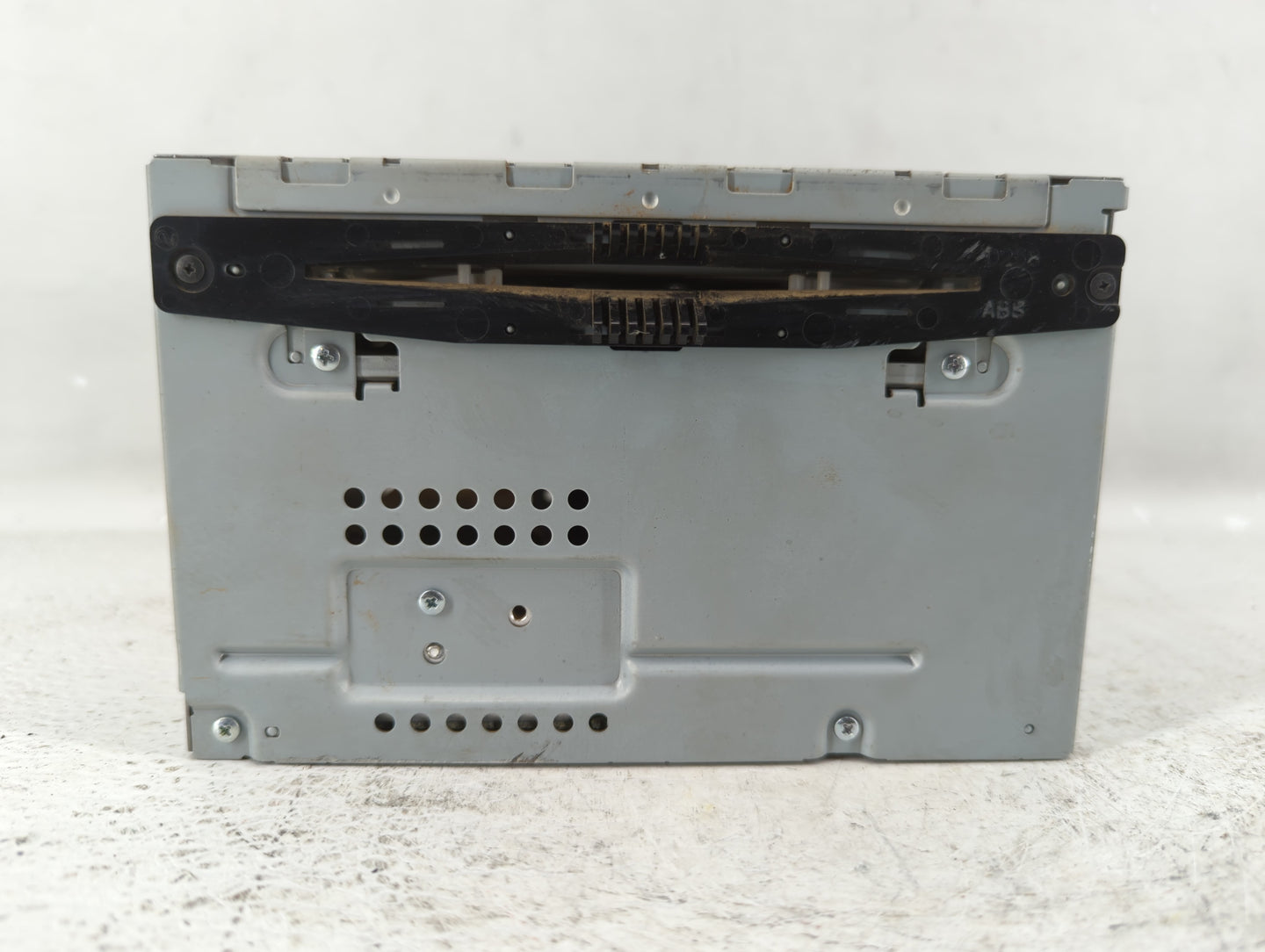 2011-2012 Ford Taurus Am Fm Cd Player Radio Receiver - Oemusedautoparts1.com
