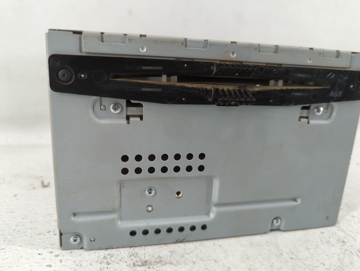 2011-2012 Ford Taurus Am Fm Cd Player Radio Receiver - Oemusedautoparts1.com