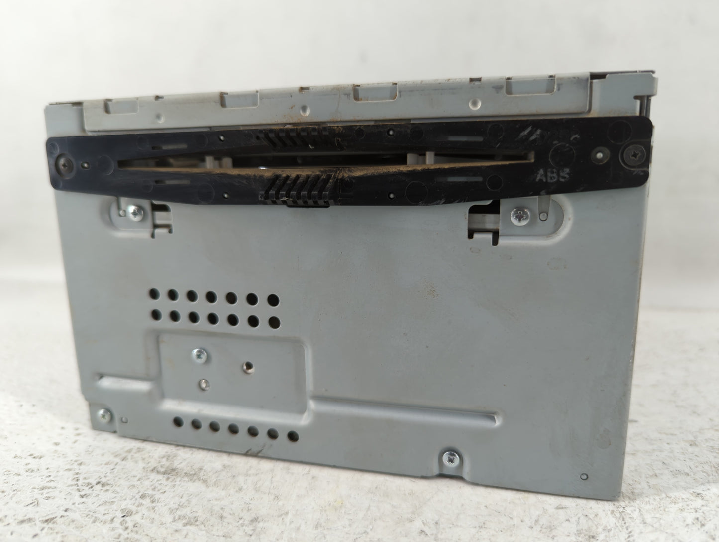 2011-2012 Ford Taurus Am Fm Cd Player Radio Receiver - Oemusedautoparts1.com