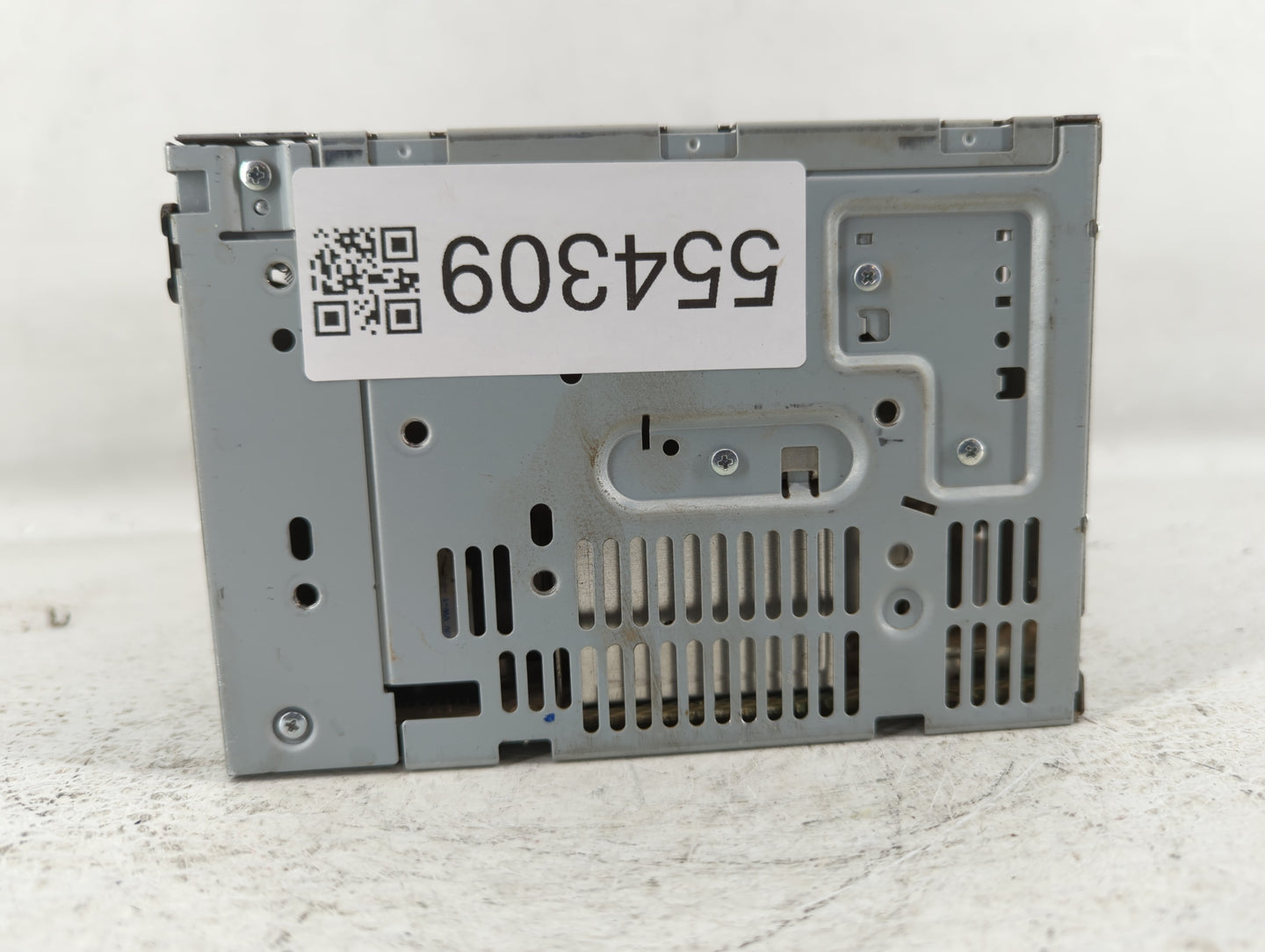 2011-2012 Ford Taurus Am Fm Cd Player Radio Receiver - Oemusedautoparts1.com