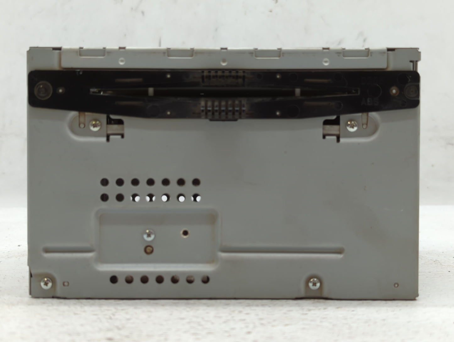 2011-2012 Ford Taurus Am Fm Cd Player Radio Receiver - Oemusedautoparts1.com