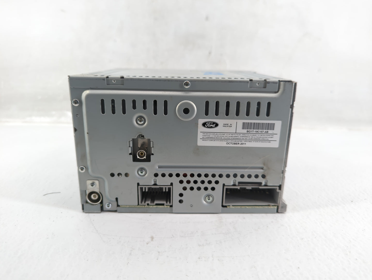 2011-2012 Ford Taurus Radio AM FM Cd Player Receiver Replacement P/N:BG1T-19C159-AB Fits Fits 2011 2012 OEM Used Auto Parts 