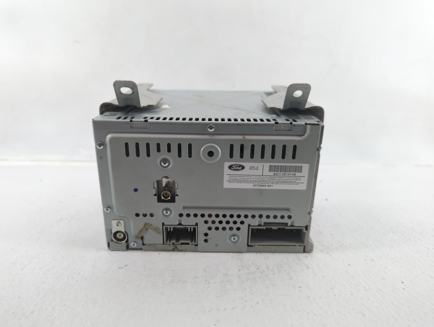 2011-2012 Ford Taurus Am Fm Cd Player Radio Receiver - Oemusedautoparts1.com