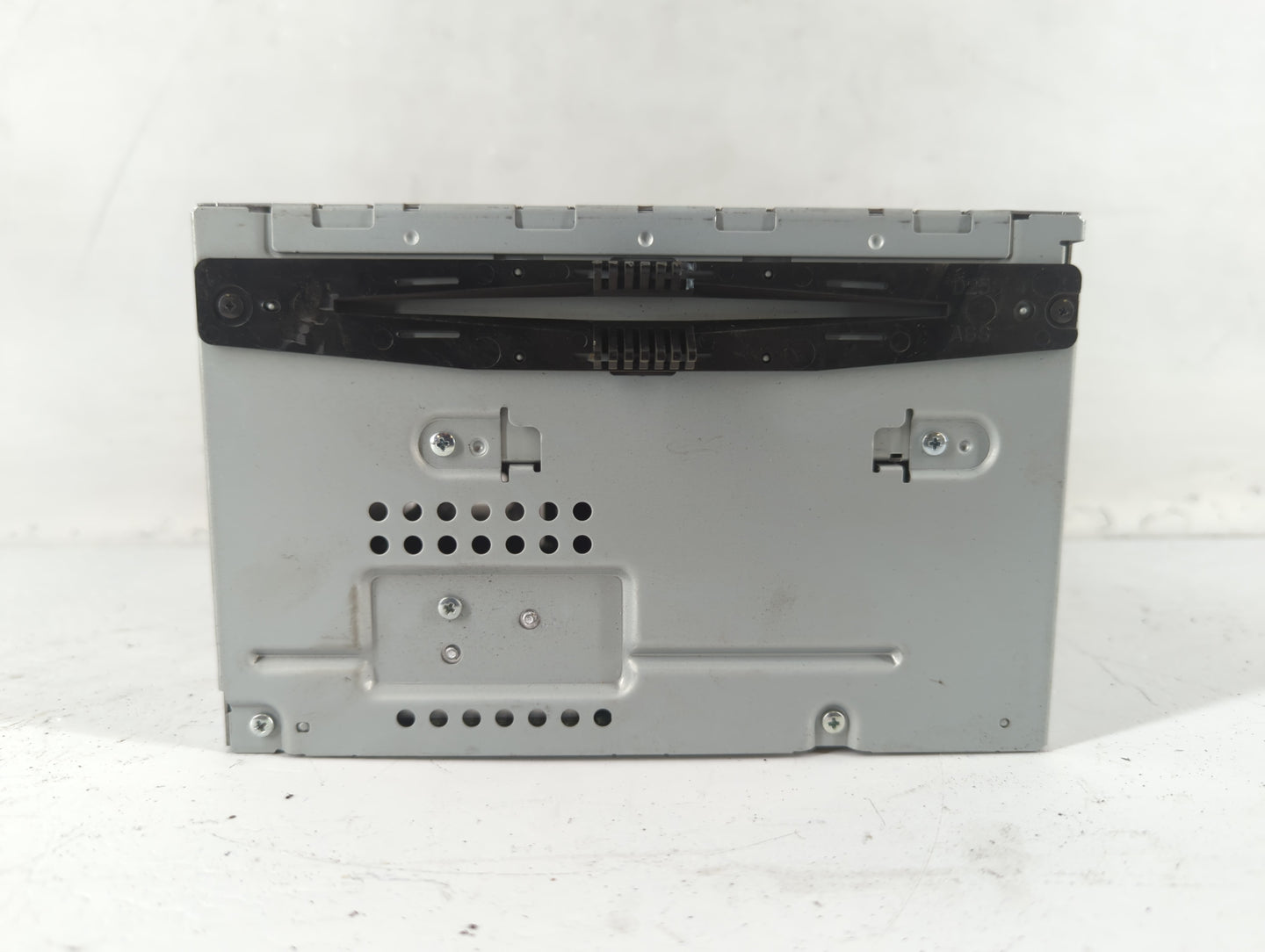 2011-2012 Ford Taurus Radio AM FM Cd Player Receiver Replacement P/N:BG1T-19C159-AB Fits Fits 2011 2012 OEM Used Auto Parts 