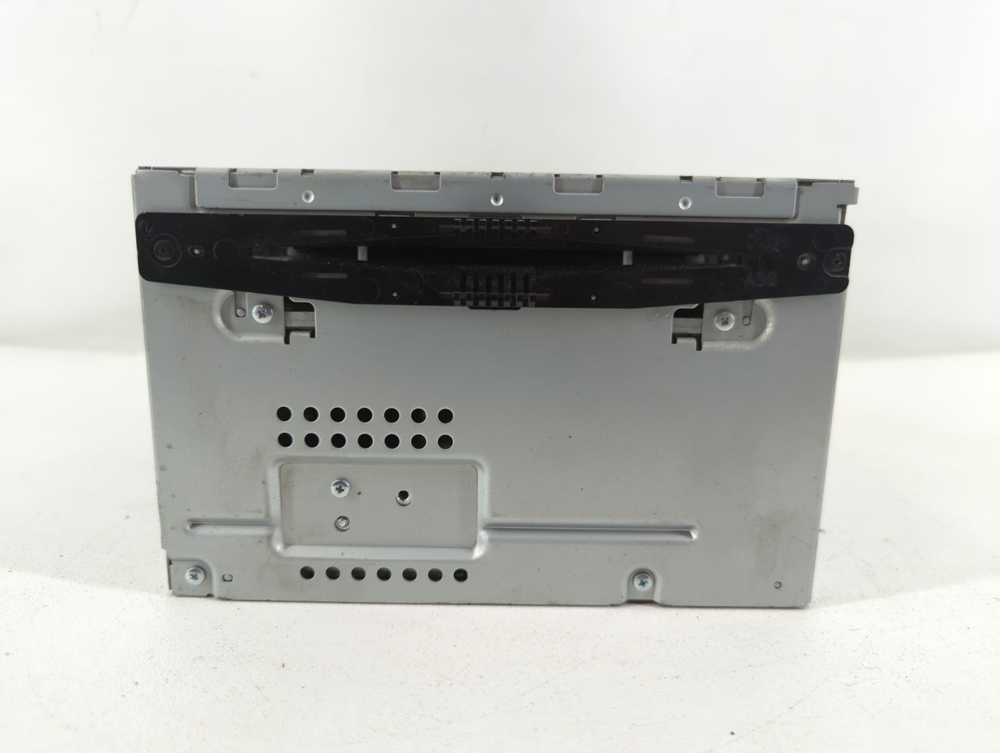 2011-2012 Ford Taurus Radio AM FM Cd Player Receiver Replacement P/N:BG1T-19C157-AB Fits Fits 2011 2012 OEM Used Auto Parts 