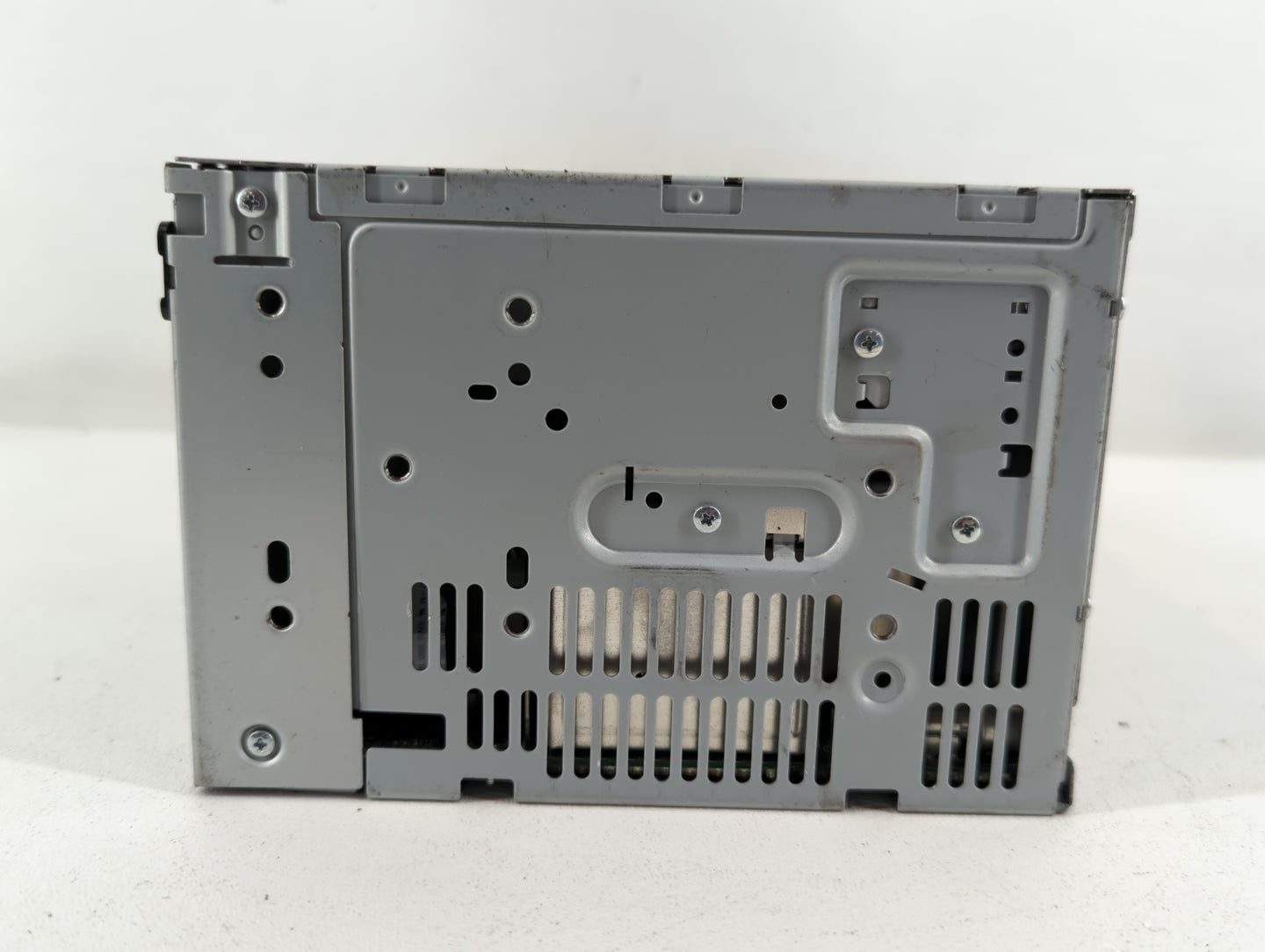2011-2012 Ford Taurus Radio AM FM Cd Player Receiver Replacement P/N:BG1T-19C157-AB Fits Fits 2011 2012 OEM Used Auto Parts 
