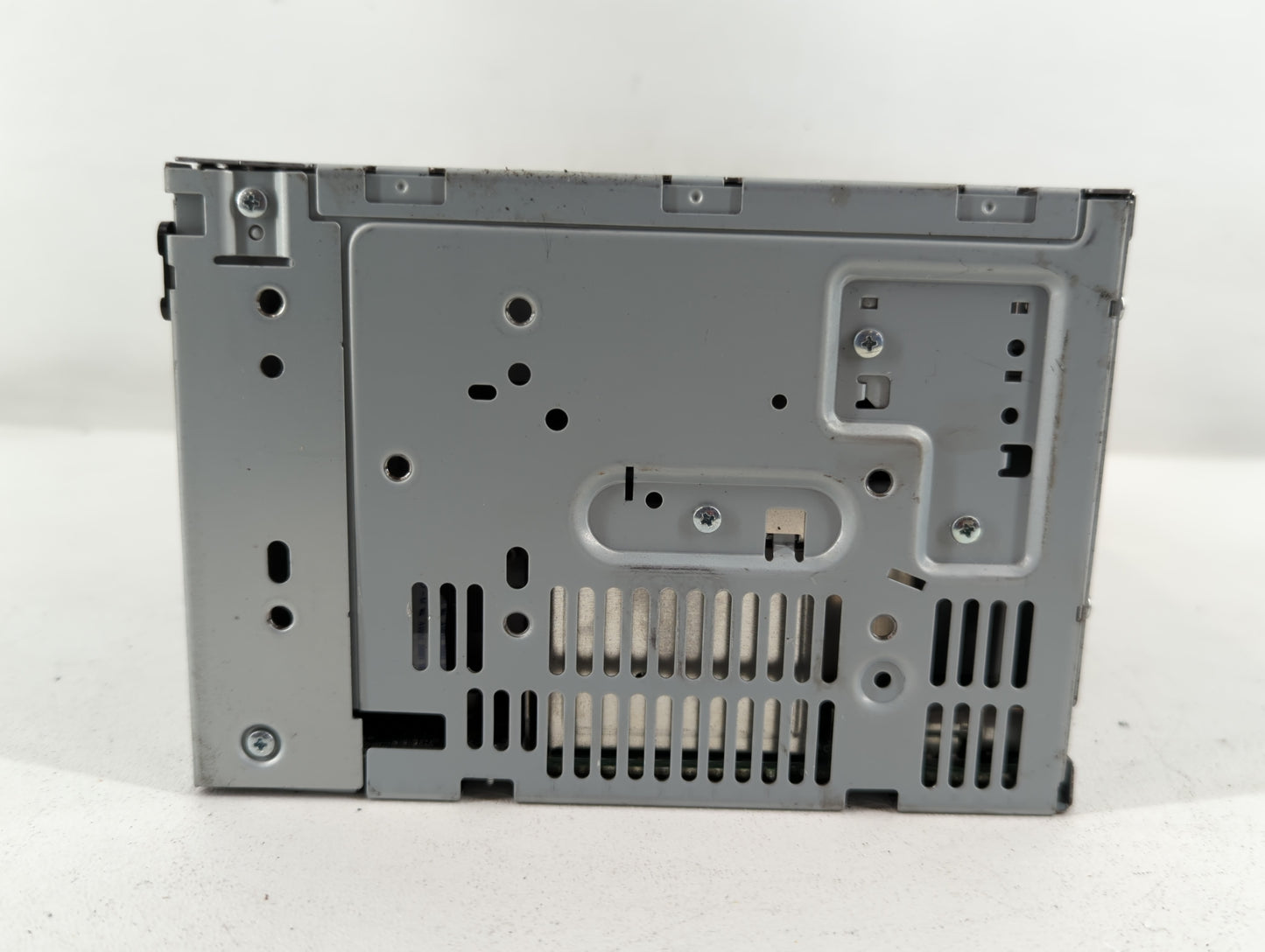 2011-2012 Ford Taurus Radio AM FM Cd Player Receiver Replacement P/N:BG1T-19C157-AB Fits Fits 2011 2012 OEM Used Auto Parts 