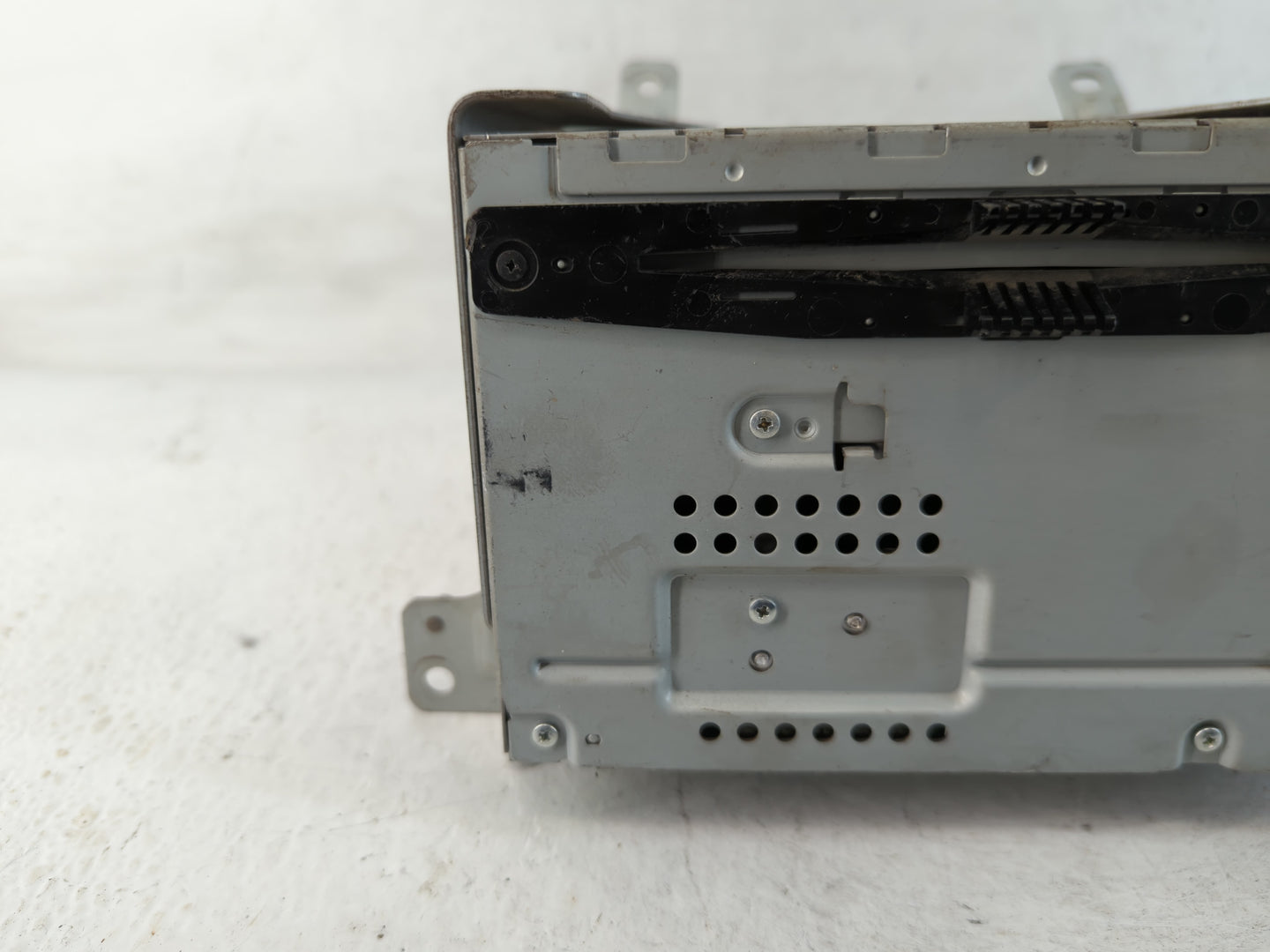 2011-2012 Ford Taurus Radio AM FM Cd Player Receiver Replacement P/N:BG1T-19C159-BB Fits Fits 2011 2012 OEM Used Auto Parts 