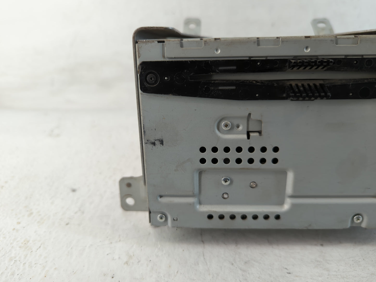 2011-2012 Ford Taurus Radio AM FM Cd Player Receiver Replacement P/N:BG1T-19C159-BB Fits Fits 2011 2012 OEM Used Auto Parts 