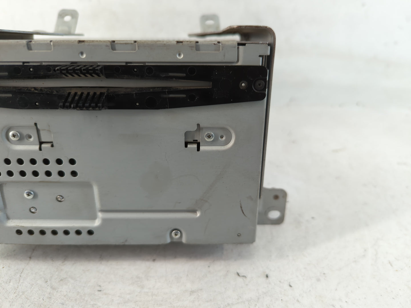 2011-2012 Ford Taurus Radio AM FM Cd Player Receiver Replacement P/N:BG1T-19C159-BB Fits Fits 2011 2012 OEM Used Auto Parts 