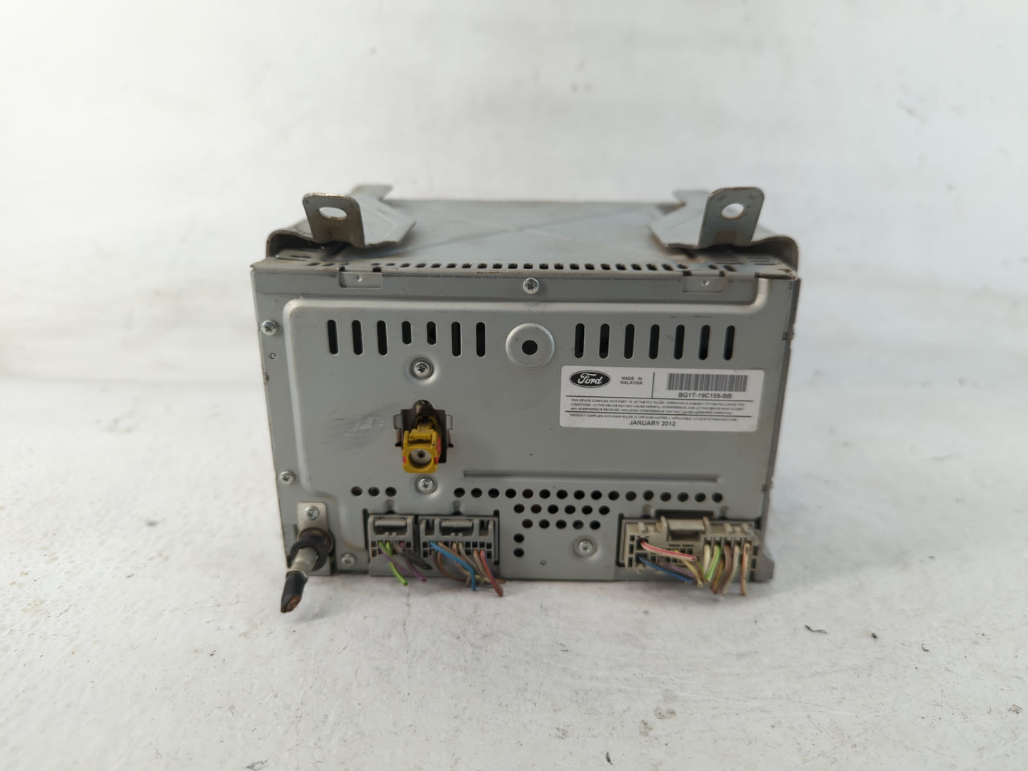 2011-2012 Ford Taurus Radio AM FM Cd Player Receiver Replacement P/N:BG1T-19C159-BB Fits Fits 2011 2012 OEM Used Auto Parts 