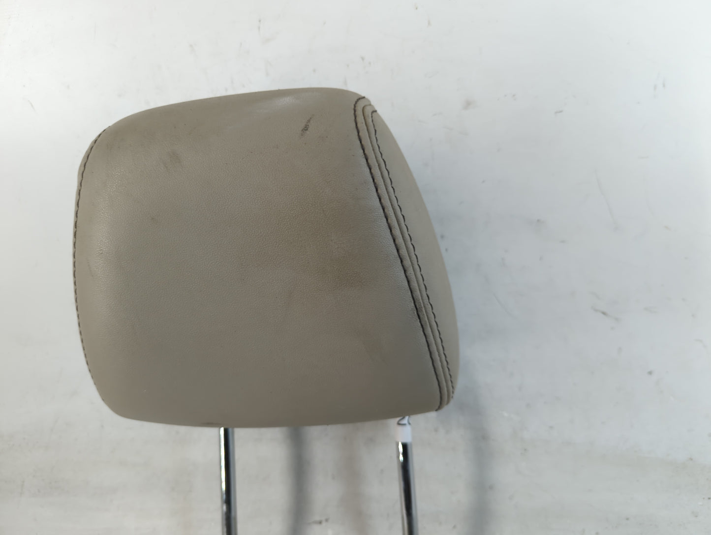2012 Ford Taurus Headrest Head Rest Front Driver Passenger Seat Fits OEM Used Auto Parts - Oemusedautoparts1.com