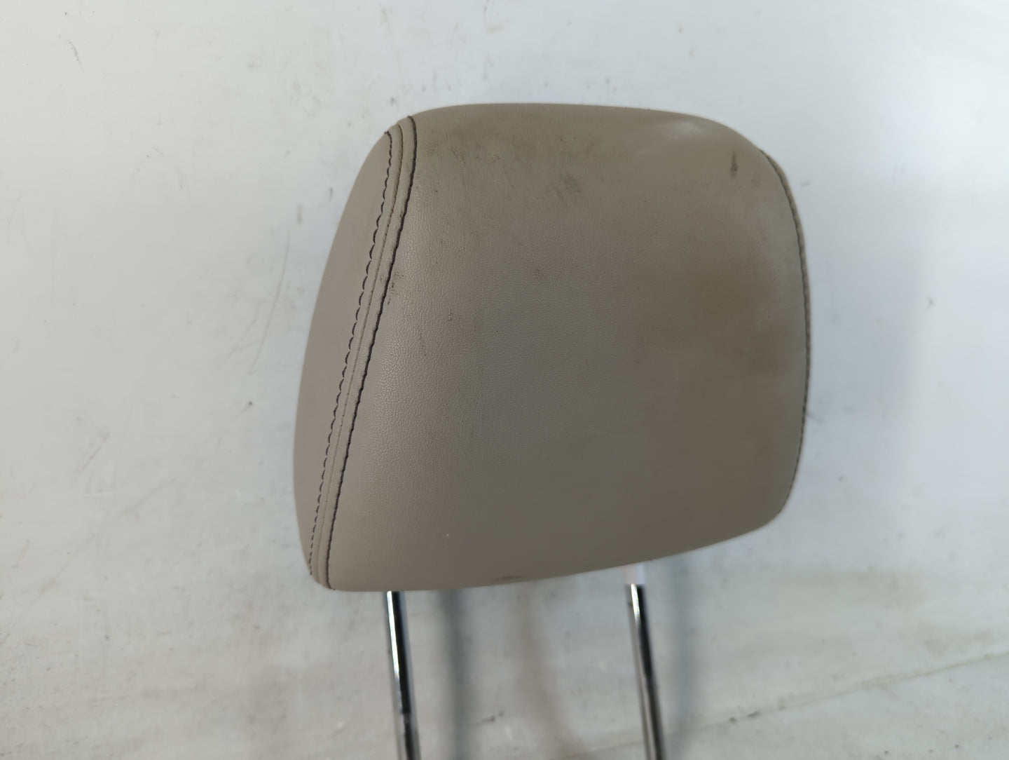 2012 Ford Taurus Headrest Head Rest Front Driver Passenger Seat Fits OEM Used Auto Parts - Oemusedautoparts1.com