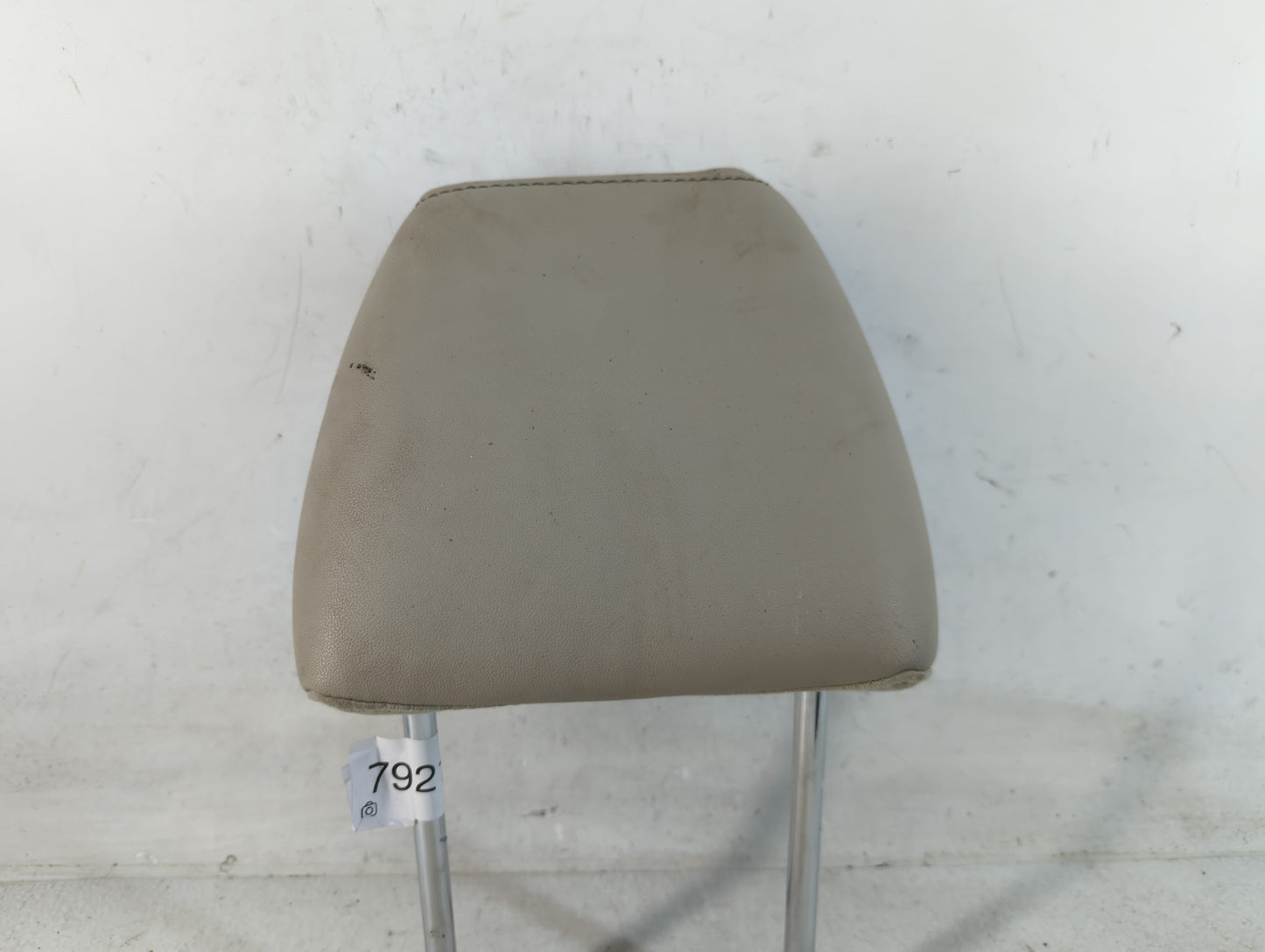 2012 Ford Taurus Headrest Head Rest Front Driver Passenger Seat Fits OEM Used Auto Parts - Oemusedautoparts1.com