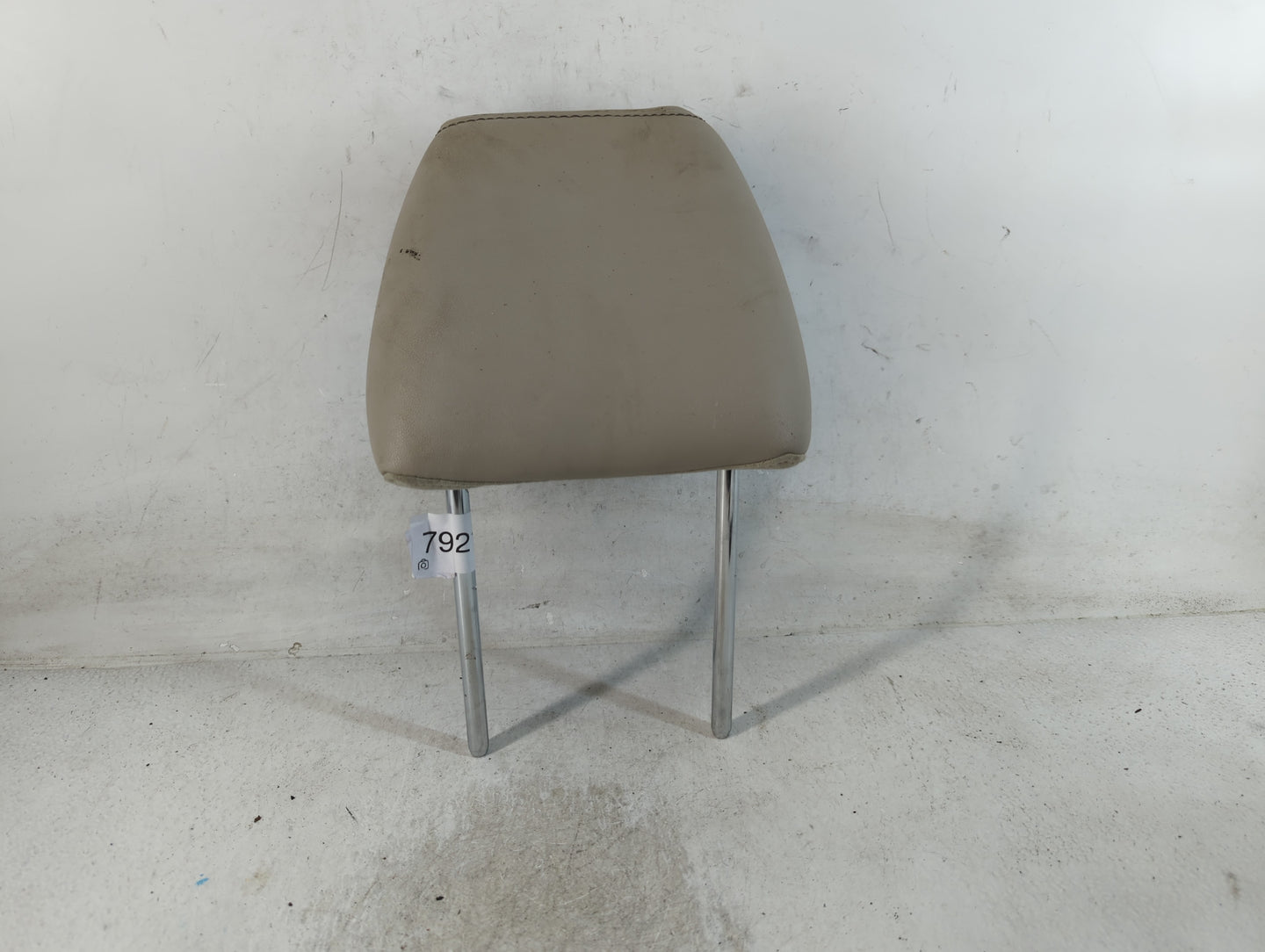 2012 Ford Taurus Headrest Head Rest Front Driver Passenger Seat Fits OEM Used Auto Parts - Oemusedautoparts1.com