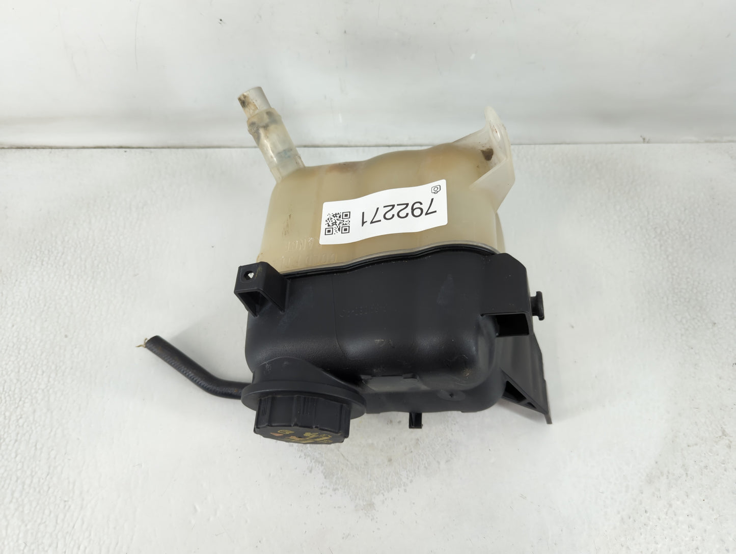 2012-2019 Ford Taurus Radiator Coolant Overflow Expansion Tank Bottle 792271 - Oemusedautoparts1.com