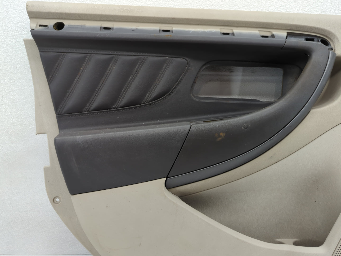 2012 Ford Taurus Front Left Driver Interior Door Panel Trim - Oemusedautoparts1.com
