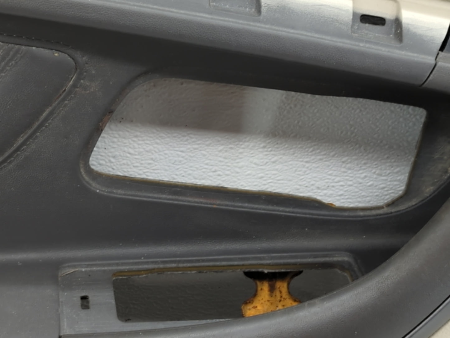 2012 Ford Taurus Front Left Driver Interior Door Panel Trim - Oemusedautoparts1.com