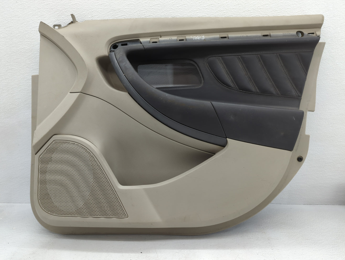 2012 Ford Taurus Front Right Passenger Interior Door Panel Trim - Oemusedautoparts1.com