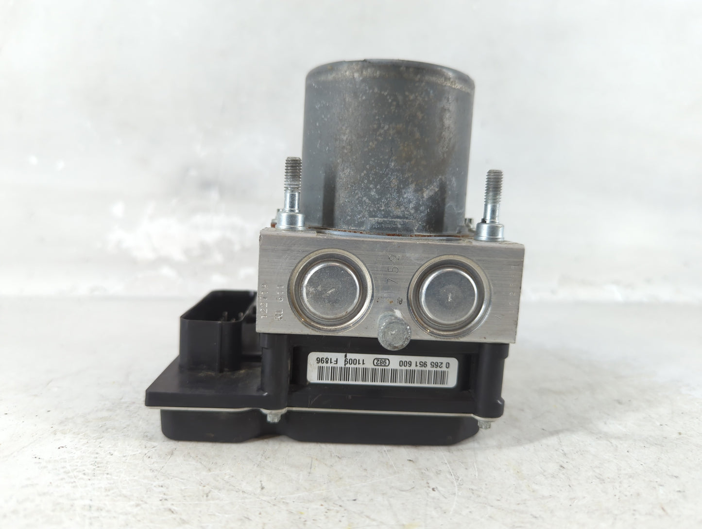 2012 Ford Taurus ABS Pump Control Module Replacement Fits OEM Used Auto Parts - Oemusedautoparts1.com