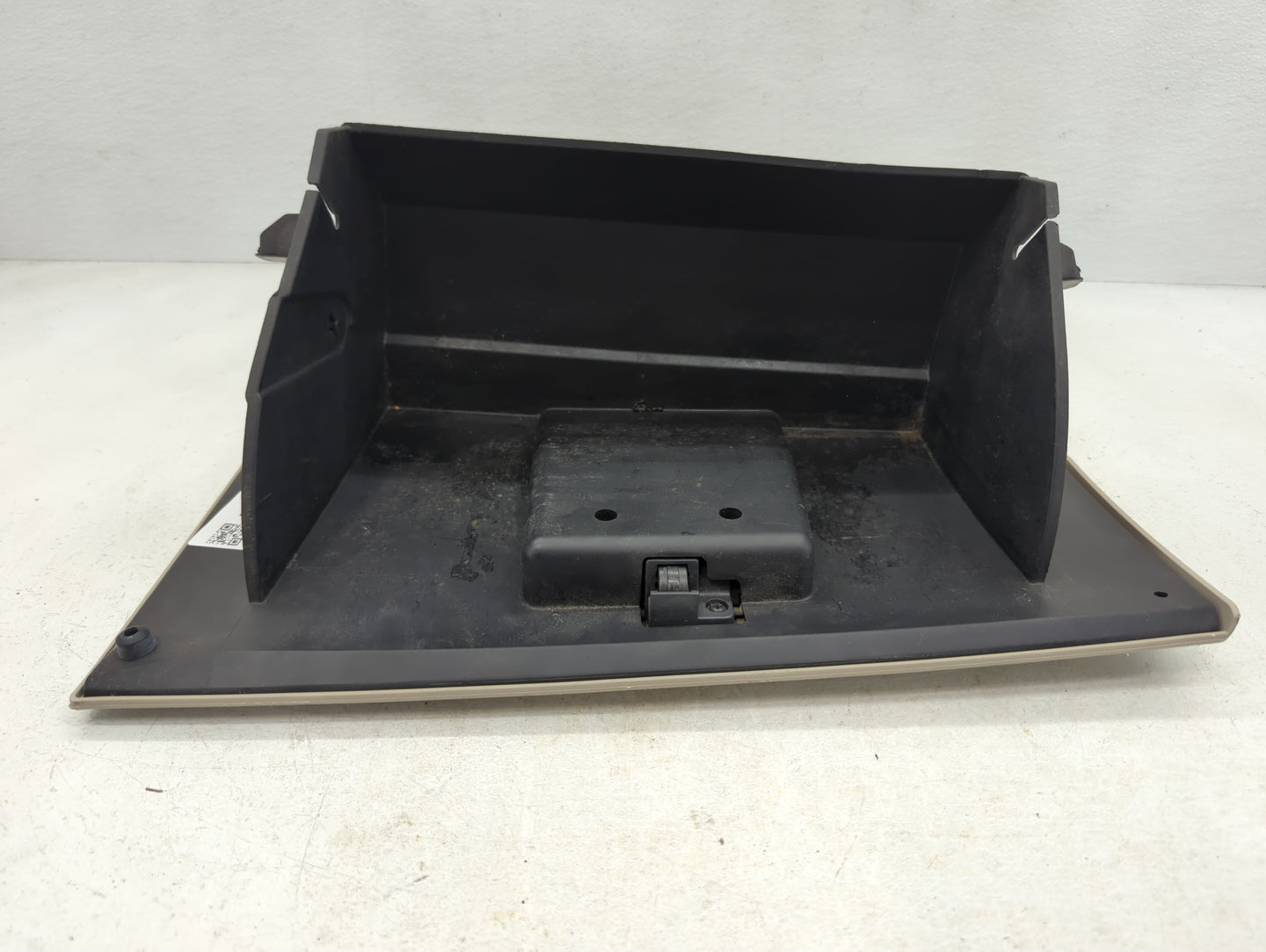 2012 Ford Taurus Passenger Glove Box Door Storage Compartment 914354 - Oemusedautoparts1.com