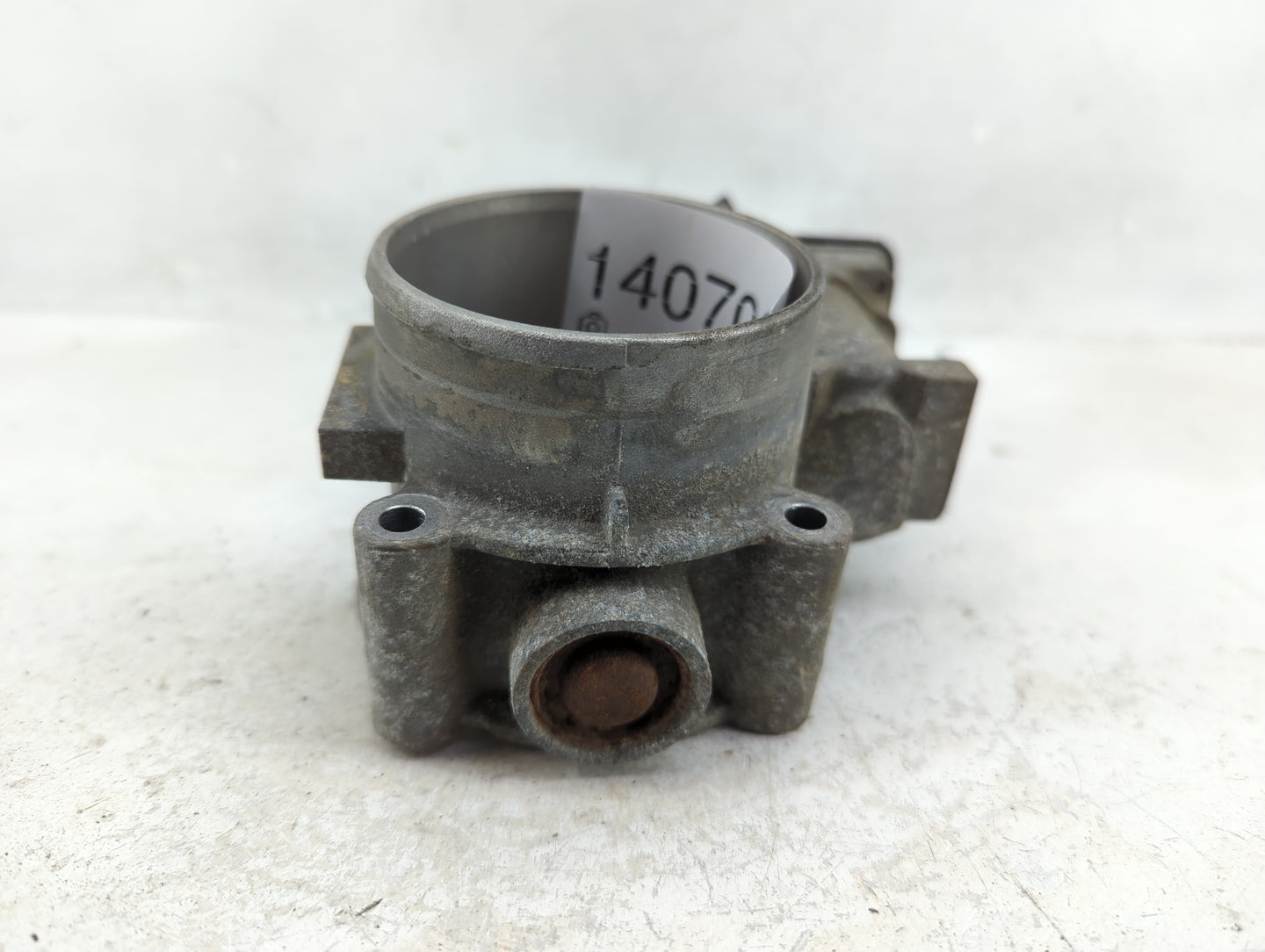2010-2013 Ford Transit Throttle Body P/N:9T4E-9E928-BA Fits Fits 2008 2009 2010 2011 2012 2013 OEM Used Auto Parts - Oemused