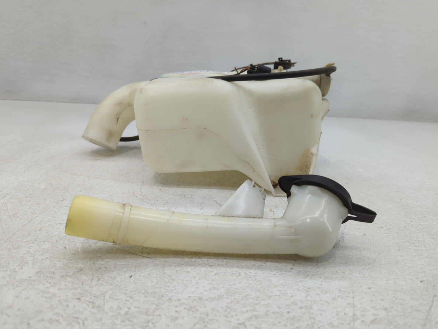 Ford Transit Windshield Washer Fluid Reservoir Bottle Oem - Oemusedautoparts1.com