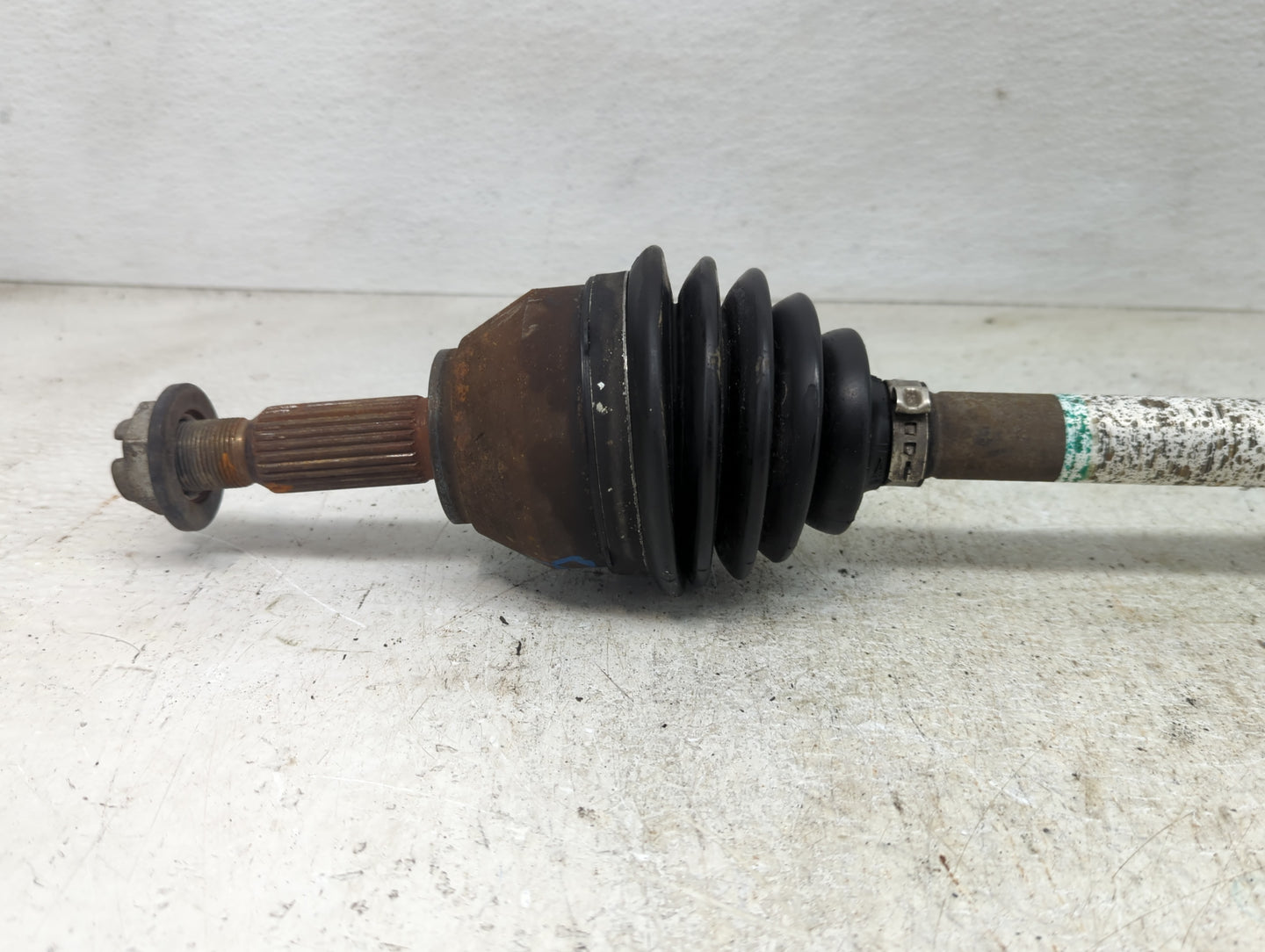 2010-2013 Ford Transit Connect Axle Shaft Front Passenger Cv C/v - Oemusedautoparts1.com