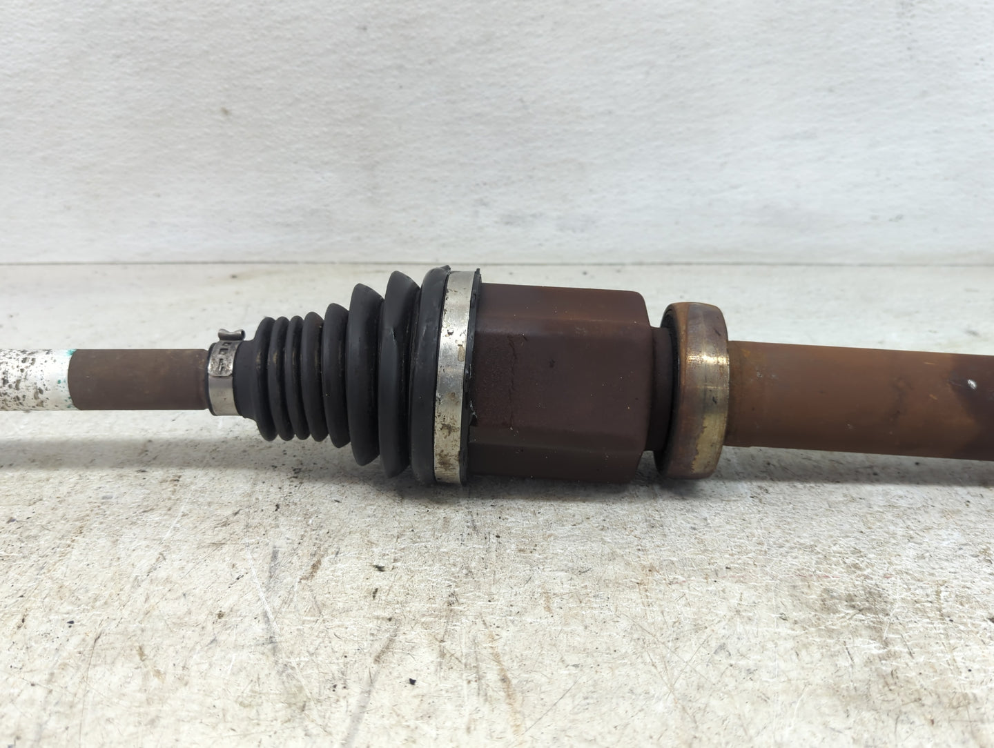 2010-2013 Ford Transit Connect Axle Shaft Front Passenger Cv C/v - Oemusedautoparts1.com