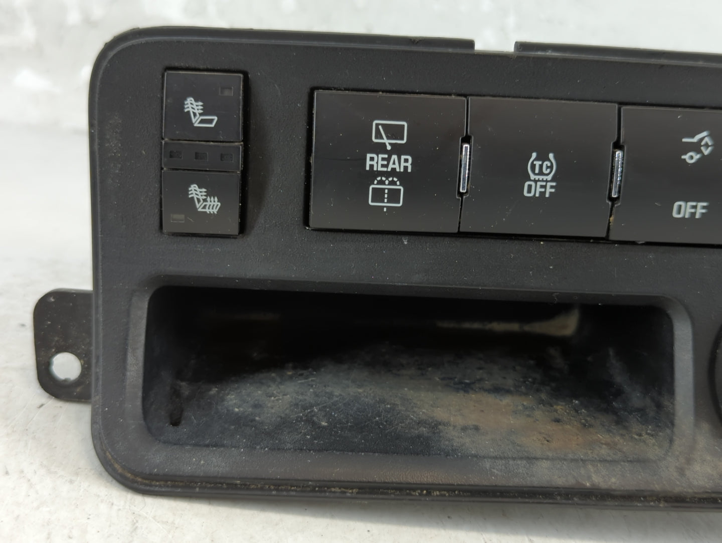 2012 Gmc Acadia  Center Console Switch Panel Bezel Power Outlet - Oemusedautoparts1.com
