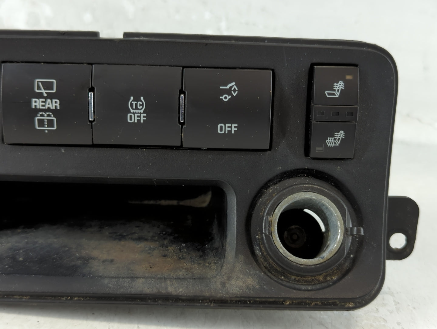 2012 Gmc Acadia  Center Console Switch Panel Bezel Power Outlet - Oemusedautoparts1.com