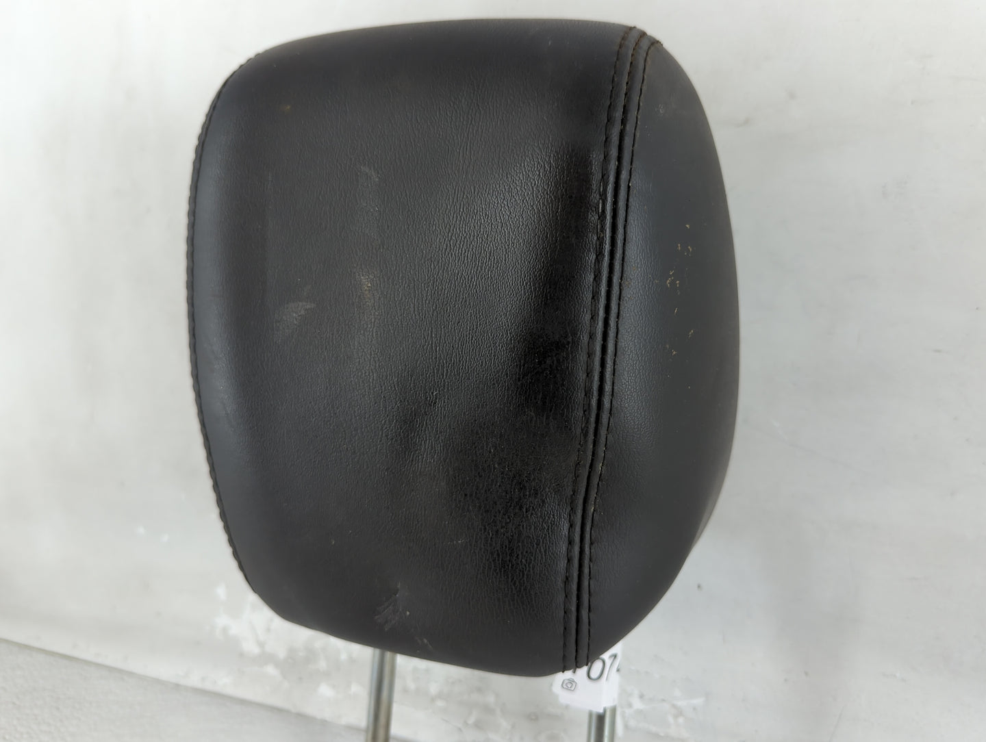 2012 Gmc Acadia Headrest Head Rest Rear Seat Fits OEM Used Auto Parts - Oemusedautoparts1.com