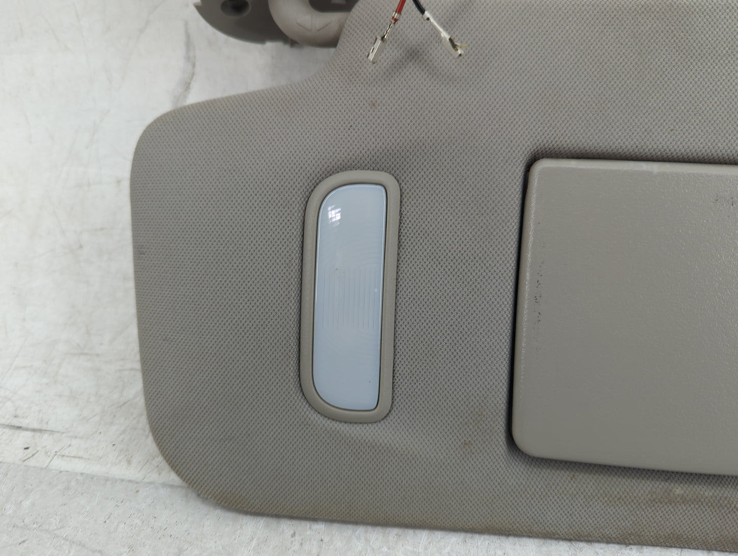 2007-2017 Gmc Acadia Sun Visor Shade Replacement Driver Left Mirror Fits OEM Used Auto Parts - Oemusedautoparts1.com