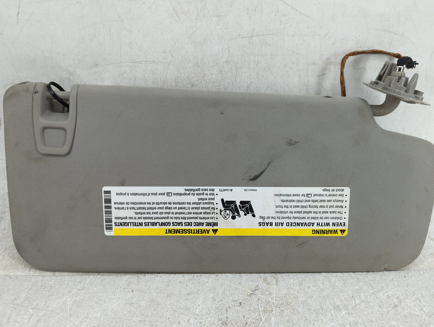 2007-2017 Gmc Acadia Sun Visor Shade Replacement Driver Left Mirror Fits OEM Used Auto Parts - Oemusedautoparts1.com