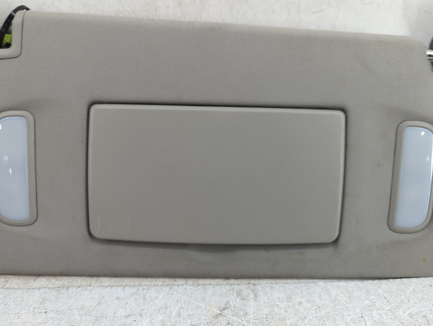 2007-2017 Gmc Acadia Sun Visor Shade Replacement Passenger Right Mirror Fits OEM Used Auto Parts - Oemusedautoparts1.com