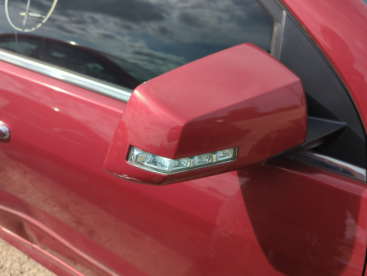 2009-2012 Gmc Acadia Passenger Side View Mirror - Right Door Mirror OEM Used - Oemusedautoparts1.com