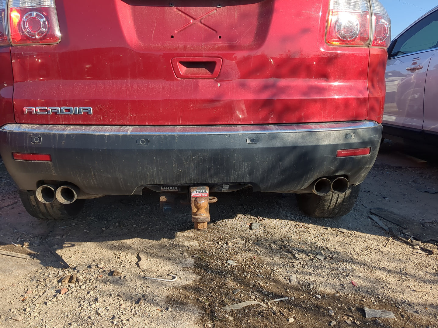 2007-2012 Gmc Acadia Rear Bumper Assembly Oem 1238254 - Oemusedautoparts1.com