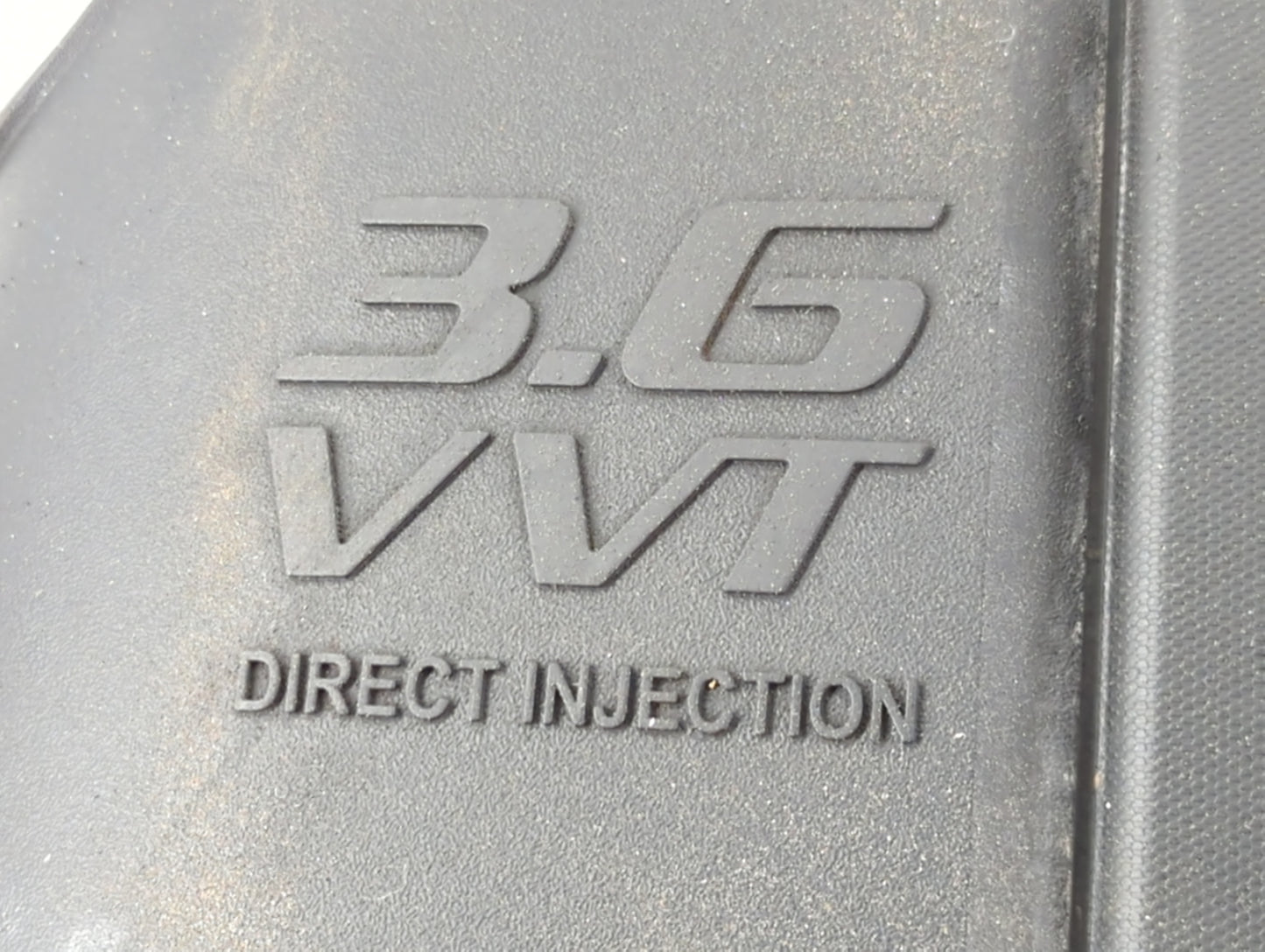 2012 Gmc Acadia Engine Cover - Oemusedautoparts1.com