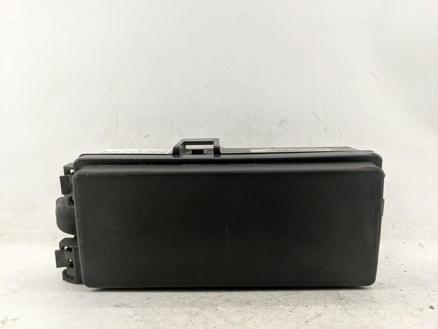 2012 Gmc Acadia Fusebox Fuse Box Panel Relay Module Fits OEM Used Auto Parts - Oemusedautoparts1.com