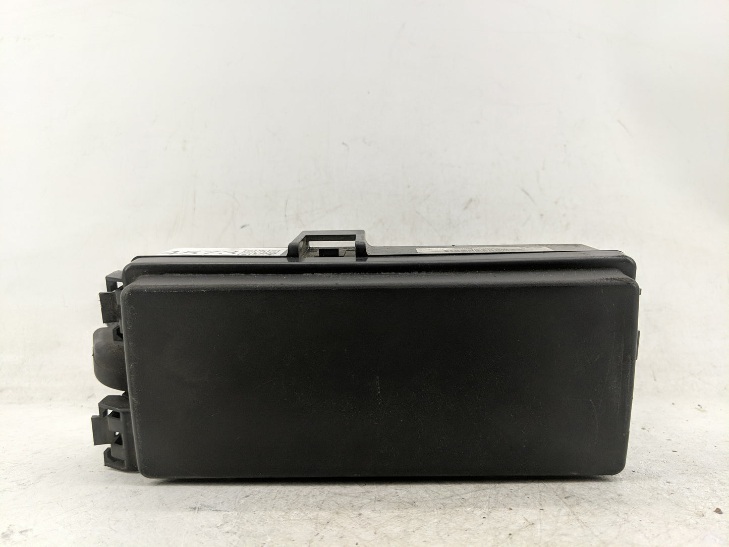 2012 Gmc Acadia Fusebox Fuse Box Panel Relay Module Fits OEM Used Auto Parts - Oemusedautoparts1.com