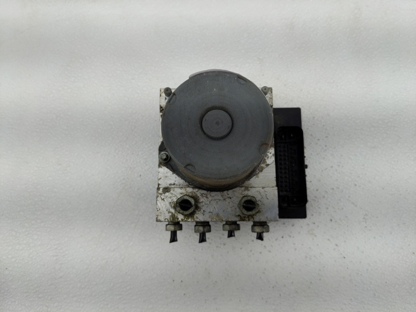 2012-2017 Gmc Acadia ABS Pump Control Module Replacement P/N:0 265 952 108 Fits Fits 2012 2013 2014 2015 2016 2017 OEM Used 