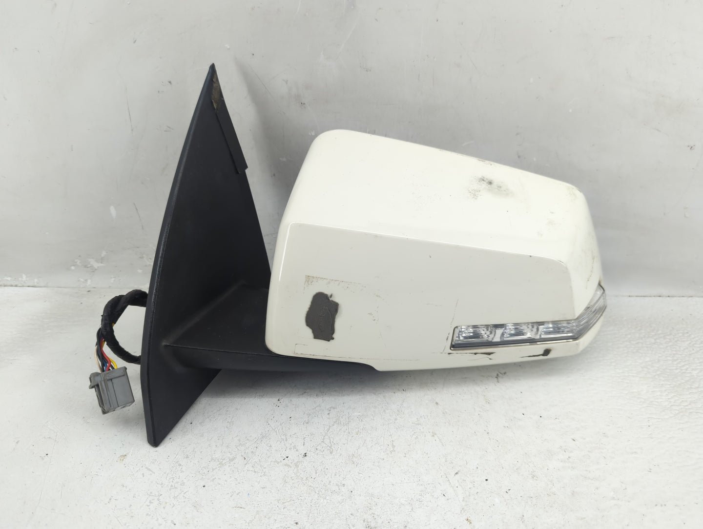 2009-2014 Gmc Acadia Driver Side View Mirror - Left Door Mirror OEM Used - Oemusedautoparts1.com