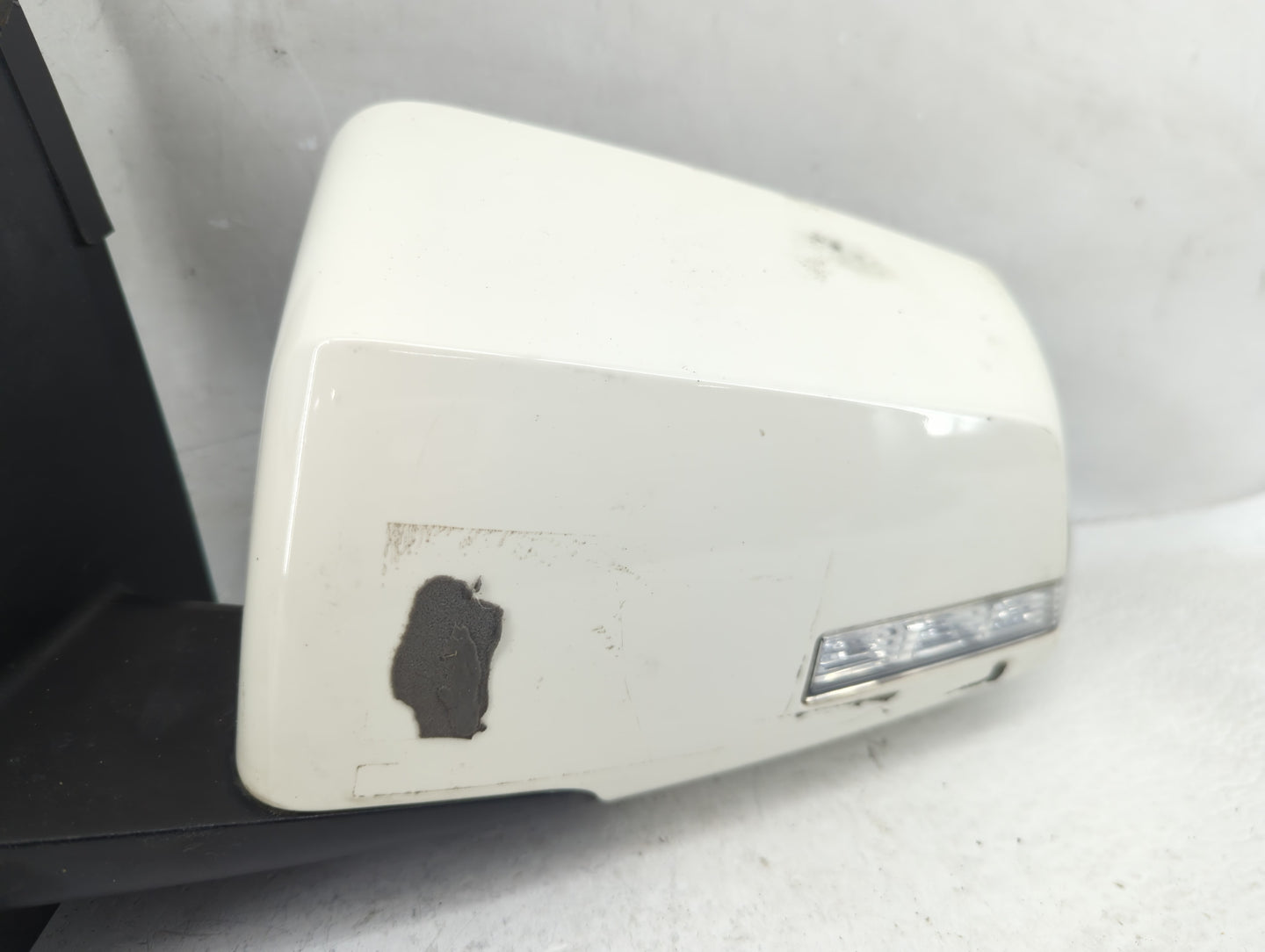 2009-2014 Gmc Acadia Driver Side View Mirror - Left Door Mirror OEM Used - Oemusedautoparts1.com