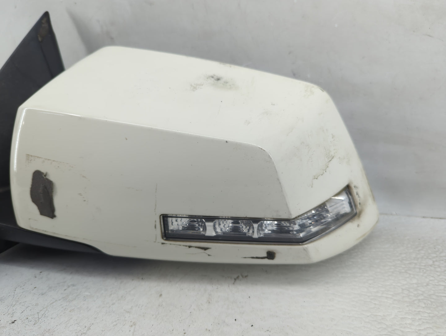 2009-2014 Gmc Acadia Driver Side View Mirror - Left Door Mirror OEM Used - Oemusedautoparts1.com
