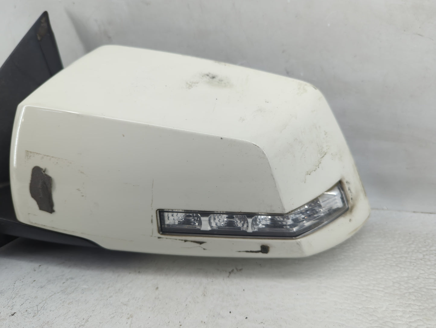 2009-2014 Gmc Acadia Driver Side View Mirror - Left Door Mirror OEM Used - Oemusedautoparts1.com