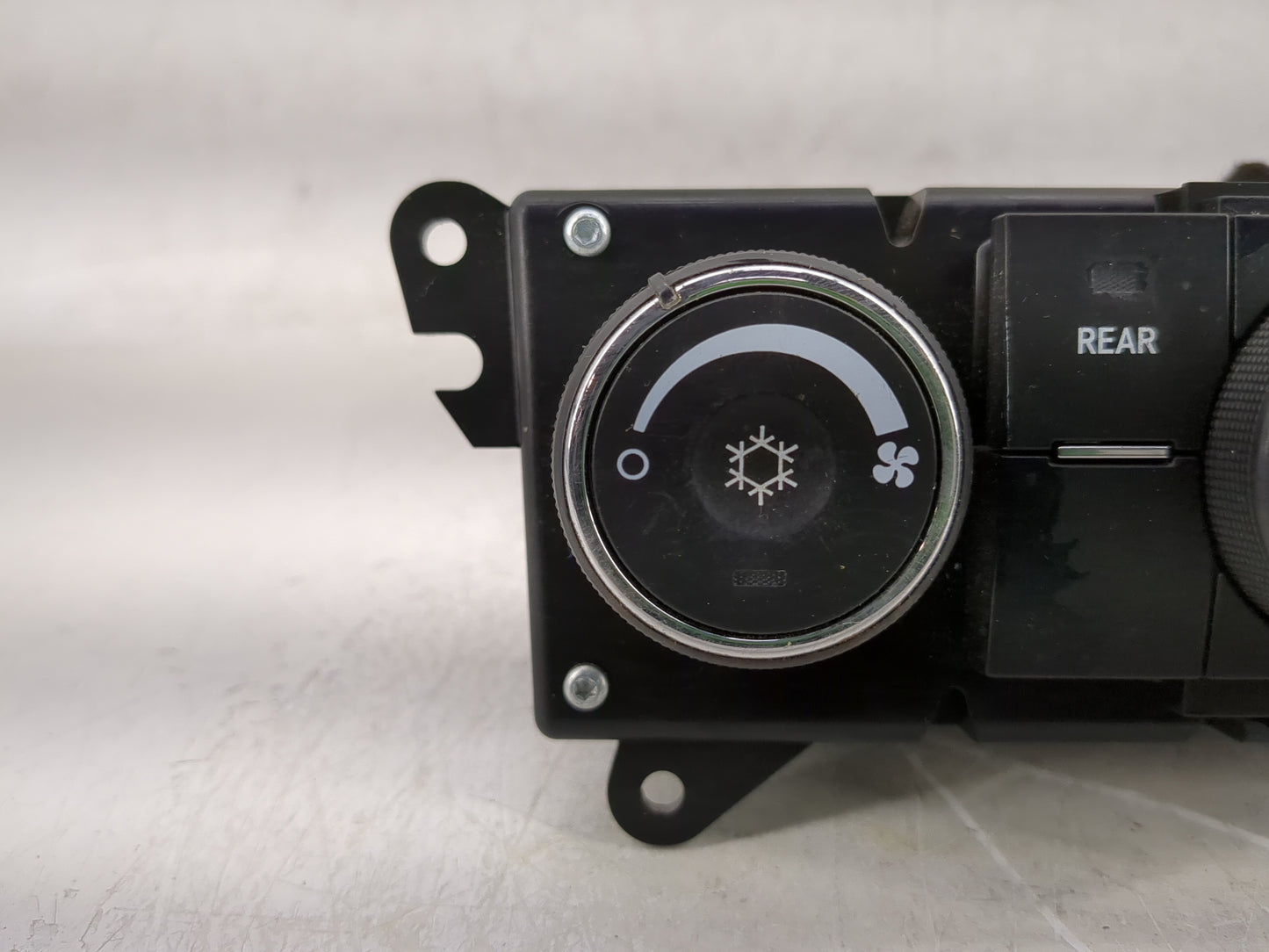 2007-2012 Gmc Acadia Climate Control Module Temperature AC/Heater Replacement P/N:20917131 Fits Fits 2007 2008 2009 2010 201