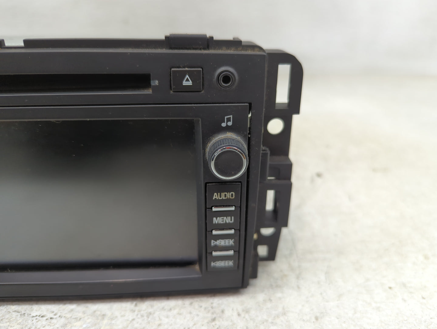 2010-2012 Gmc Acadia Radio AM FM Cd Player Receiver Replacement P/N:22921420 Fits Fits 2010 2011 2012 OEM Used Auto Parts - 