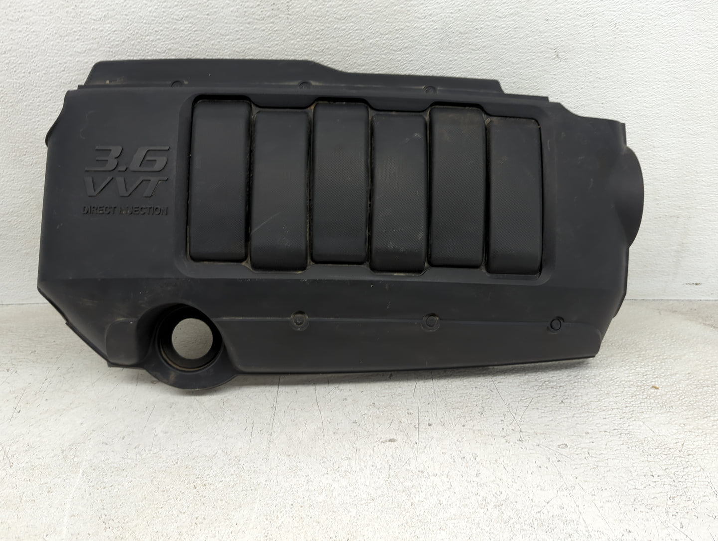 2012 Gmc Acadia Engine Cover - Oemusedautoparts1.com
